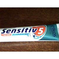 Зубная паста "Sensitiv" компании Elkos
